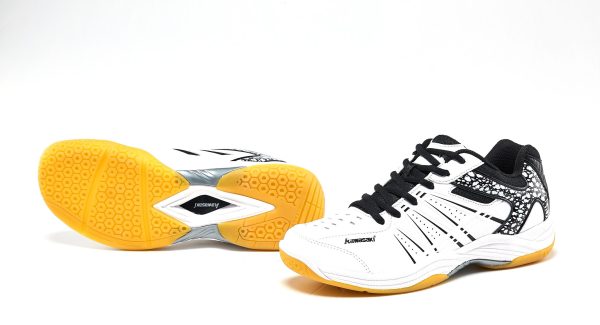 K-063 White and Black KW K-063 white/black